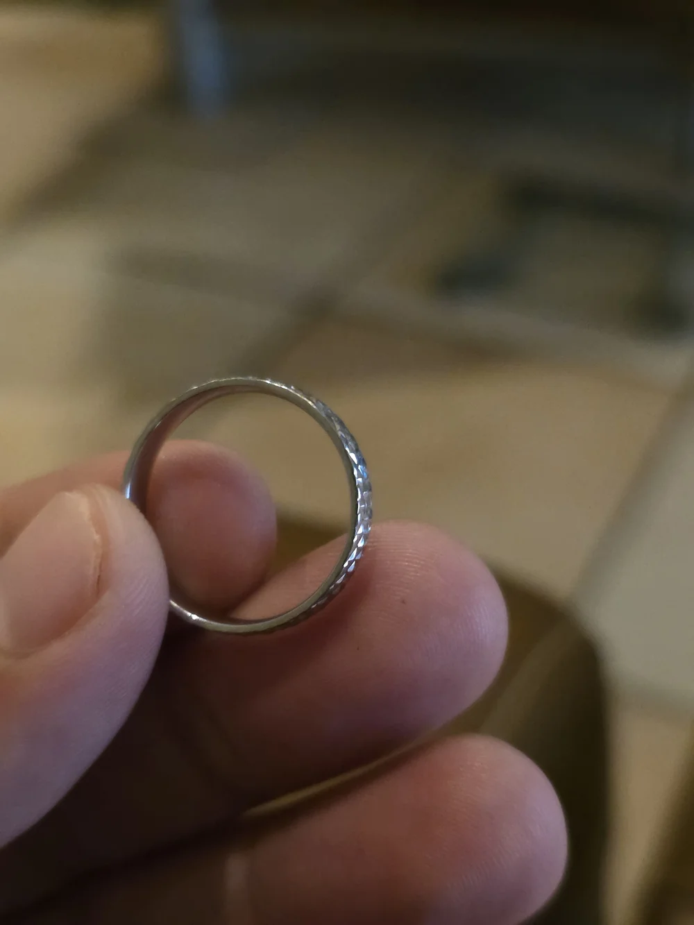 Silver Diamond-Pattern Band - Picture 2 of 6